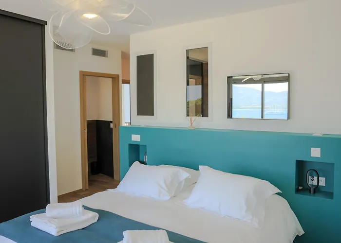 Mare Monti Villa