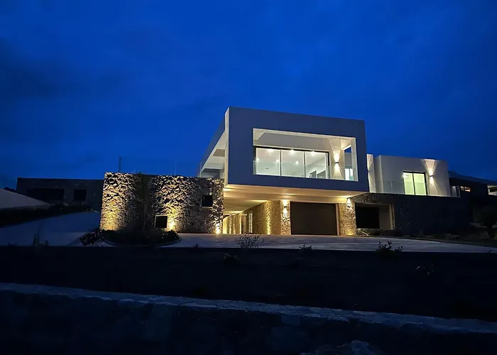 Mare Monti Villa *