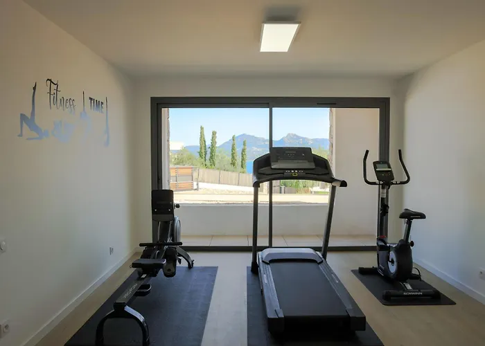 Mare Monti Villa Calvi (Corsica)