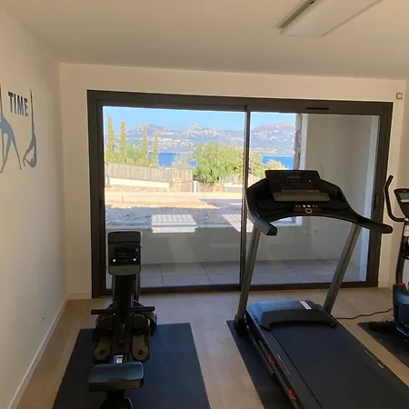 Mare Monti Villa