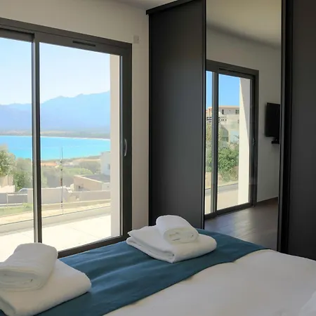 Mare Monti Calvi (Corsica)