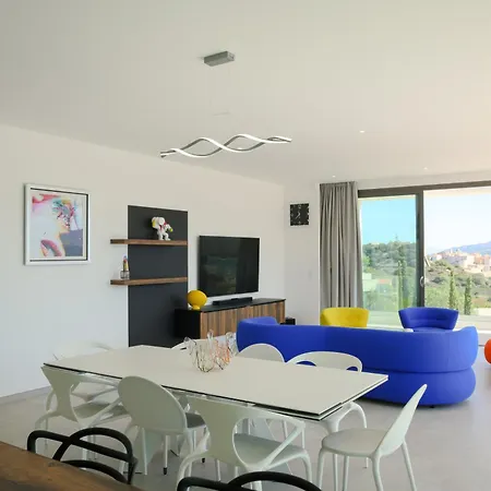 Mare Monti Calvi (Corsica)