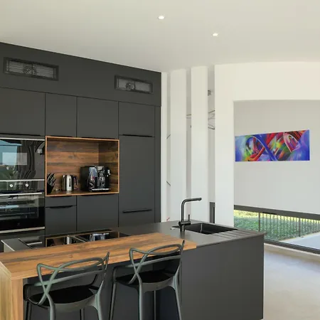 Mare Monti Βίλα Καλβί