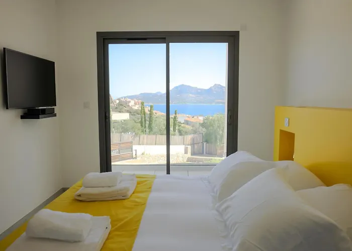 Villa Mare Monti Calvi (Corsica)
